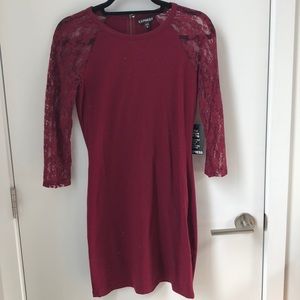Express lace-sleeved dress